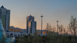 Пообещали построить соцобъекты вместо 22 объектов точечной застройки в Астане