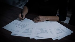 Порядок совершения исполнительной надписи нотариусом был изменен в Казахстане