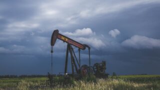 РК продлевает добровольное сокращение добычи нефти на 78 тыс. баррелей в сутки до конца 2024 года 