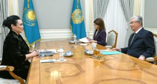 Токаев принял заслуженную артистку Казахстана Майру Мухамедкызы
