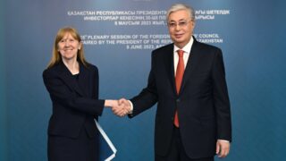 Токаев провел встречу с вице-президентом Всемирного банка Антонеллой Бассани