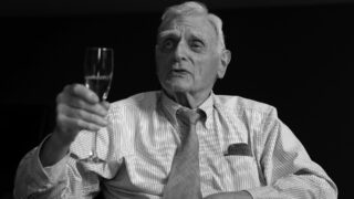 Умер создатель литий-ионной батареи и Нобелевский лауреат Джон Гуденаф