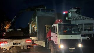 В Алматы продолжается снос незаконно установленных киосков