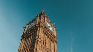 В феврале-апреле безработица в Великобритании неожиданно сократилась