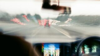 Женщина в пьяном виде угнала автомобиль и попала в аварию в Степногорске