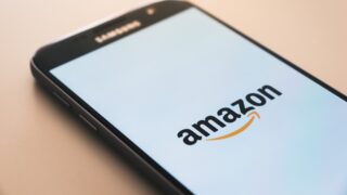 Amazon стал самым дорогим технологическим брендом, обойдя Apple