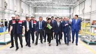 Депутаты оценили продукцию, производимую в СЭЗ Астаны