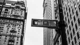 На 5 июля 2023 года наблюдается падение фьючерсов на американские фондовые индексы