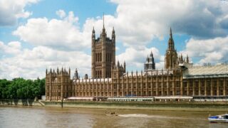 Иностранным банкам в Британии может потребоваться создание филиалов