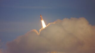 Малоизвестный китайский стартап LandSpace обошел SpaceX, запустив метановую ракету в космос