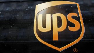 Пересмотренное контрактное предложение UPS вносит «значительные» изменения в оплату труда, заявляют Teamsters