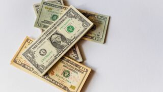 Продолжение падения доллара в США в результате данных по инфляции