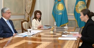 Токаев призывает придать первостепенное значение защите прав детей и воспитанию молодого поколения