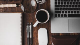 Сколько казахстанцев считают себя трудоголиками — опрос