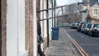 Уровень безработицы в Великобритании вырос до 4% в марте-мае 2023 года