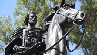 В Алматы открыли памятник Александру Невскому