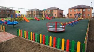 В Атырау проводится расследование в детской деревне после жалобы ребенка