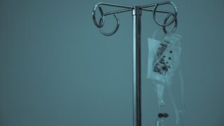 Налог на лекарства и услуги медиков введут мягко