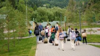 В Медеу открылся эколагерь для детей 
