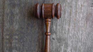 В Семее вынесли приговор изнасиловавшему девятилетнюю девочку