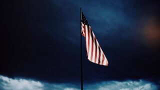 В США зафиксировали снижение индекса деловой активности в промышленности