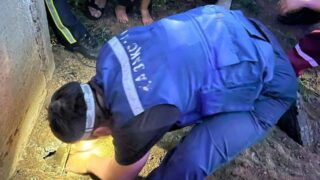 В Уральске рука трёхлетнего ребёнка застряла в яме