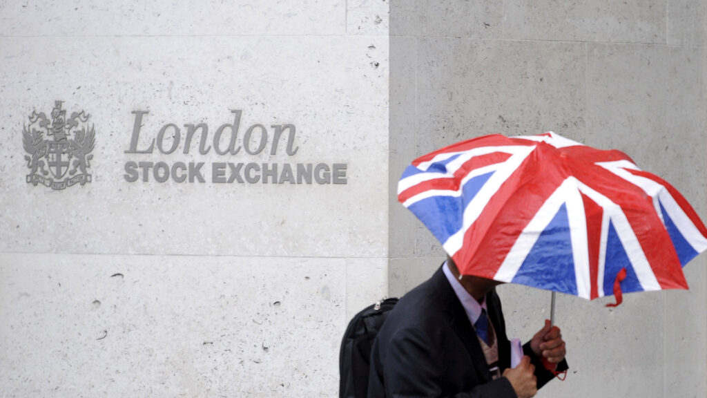 Фото: REUTERS/Toby Melville/File Photo