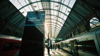 Железнодорожники в Великобритании снова объявили забастовку