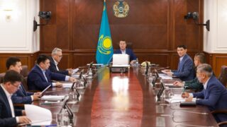 Алихан Смаилов приказал ускорить восстановление пострадавшей от пожара высотки в Алматы