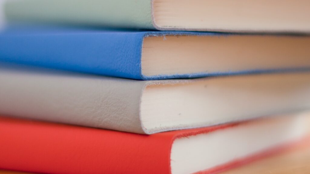 Фото: Hope House Press - Leather Diary Studio / Unsplash