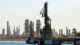 Китай побьет рекорд по импорту нефти из Ирана в августе