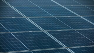 Китай вложил 823 млн долларов в строительство гигантской фотоэлектростанции