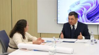 Личный прием граждан провел министр информации и общественного развития Дархан Кыдырали