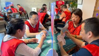 Напряженность в отношениях между США и Китаем способствует возникновению моды на китайские карточные игры