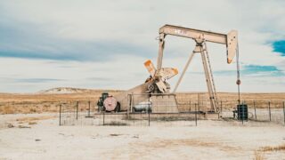 Прогноз средней цены нефти Brent на 2023 год повышен Минэнерго США