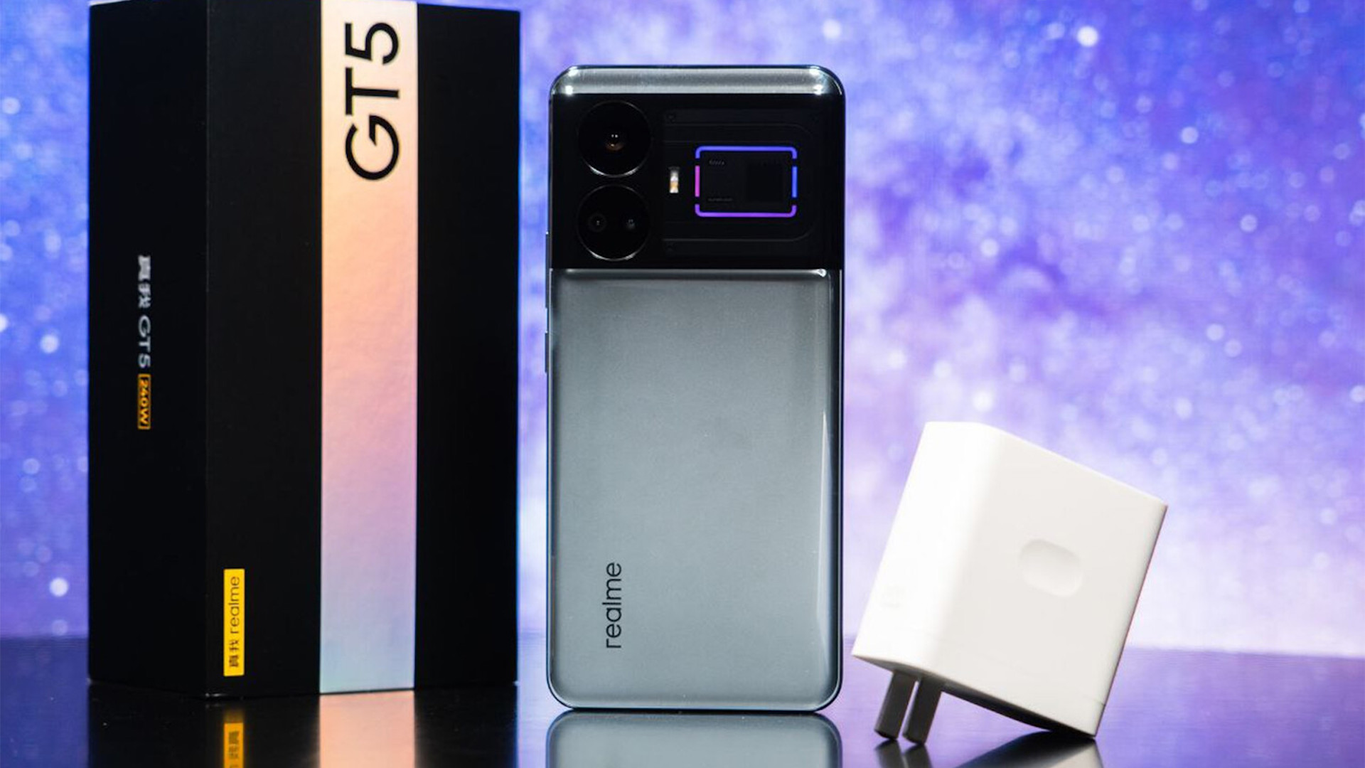 Realme представила флагманский смартфон GT5 с мощным железом и необычным  дизайном