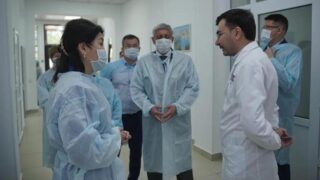 Родители поделились своей версией отравления детей в Караганде