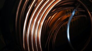 Рост цен на медь связан с недостаточными запасами