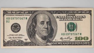 Рост спроса на рискованные активы сопровождается сдачей позиций доллара США