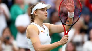 Рыбакина рассказала о тяжелом матче и надеждах на восстановление после победы над Касаткиной