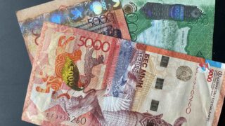 Скамейка за 16 млн, бензин по 16 тысяч за литр: в СКО выявили завышение цен при госзакупках