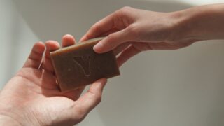 Ученые нашли новый способ переработки пластики в мыло