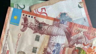 В Казахстане 126 тысяч человек получили выплаты в связи с потерей работы