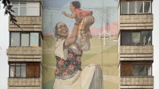 В Казахстане детей-сирот и инвалидов будут ставить в очередь на получение жилья в проактивном формате