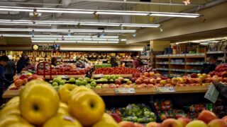 В Казахстане за неделю снизился индекс цен на важнейшие продукты