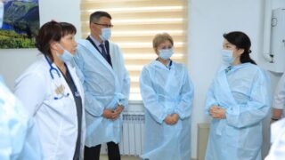 В Минздраве сообщили об улучшении состояния отравившихся детей в Караганде