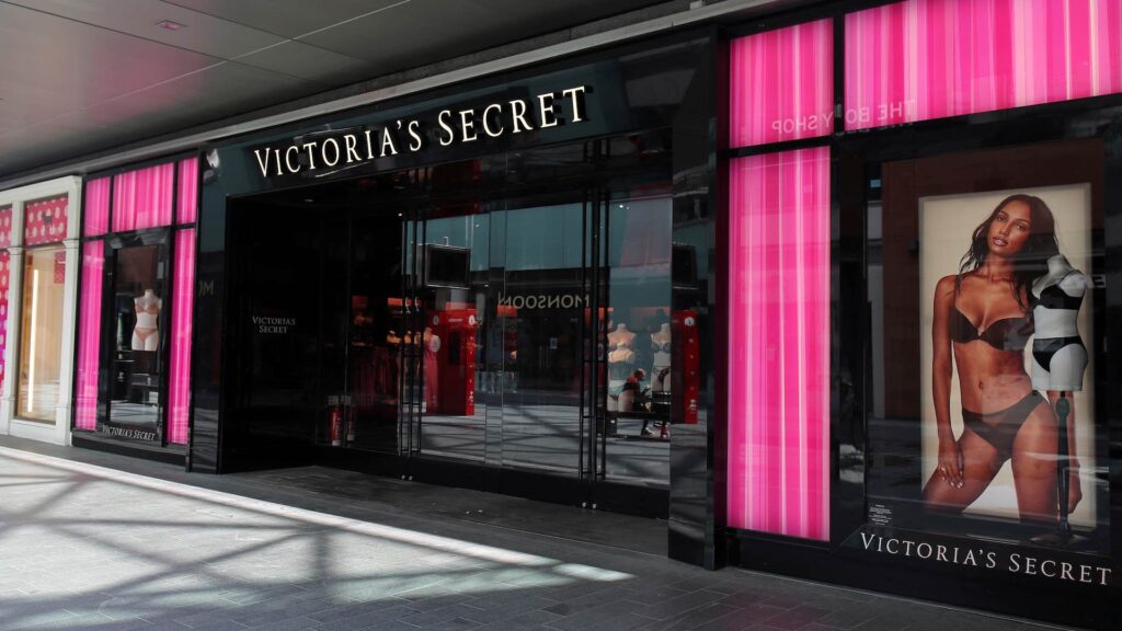 Victoria’s Secret неожиданно закончила II финансовый квартал с чистым убытком