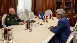Встреча Тасмагамбетова с замминистра обороны России