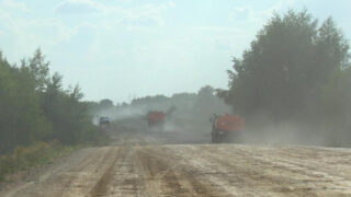 Жители села Аккайын жалуются на разбитые дороги и просят судебной помощи