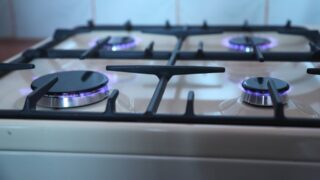 Цены на газ на европейской бирже снижаются на 5%